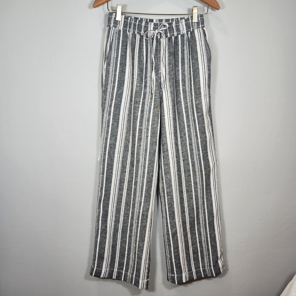Briggs New York Wide Leg Striped Pants